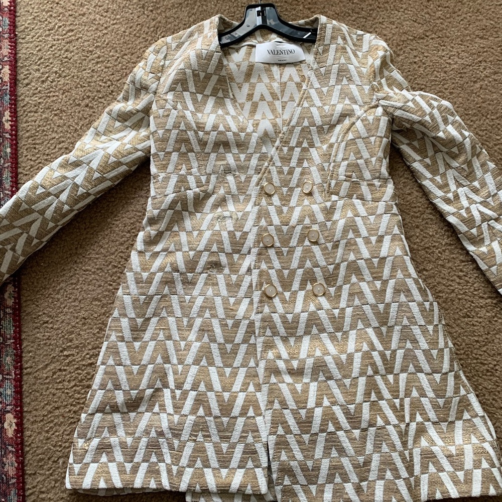 Valentino womens coat size 40